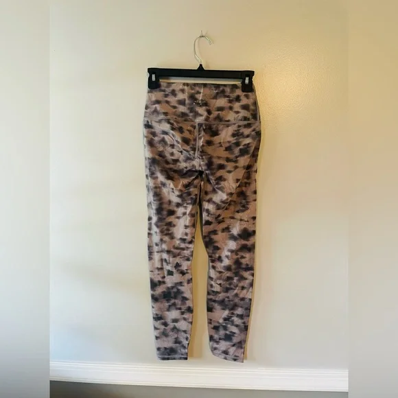 Varley - Picture 4 of 5